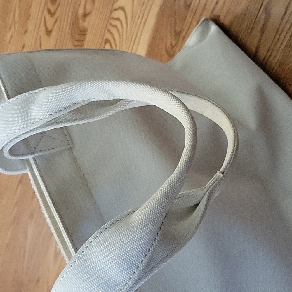 Vintage Michael Kors Cream and Orange Tote Bag - Picture 11 of 11